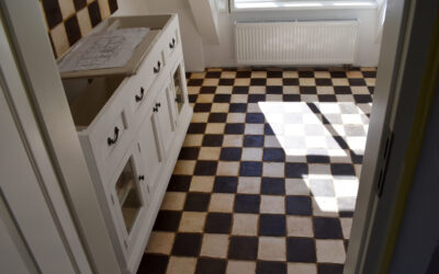 Schachbrett-Fliesen Küche
