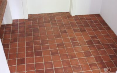 rustikale Bodenfliesen im Flur