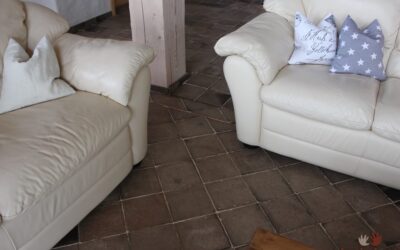 antike Fliesen handgeformt aus Lehm