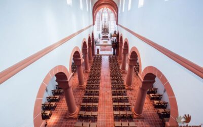 Bodenfliesen für Kirche