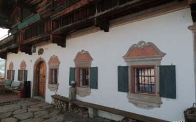 Tonfliesen in restauriertem Gebäude