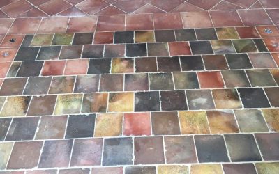 Prachtvoller Fliesenboden mit Anagama-Elementen