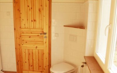 Bodenfliese im Bad Fliesen Terracotta Fliesen Naturstein Cottofliesen Feinsteinfliesen