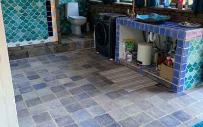 Natursteinfliesen Bad