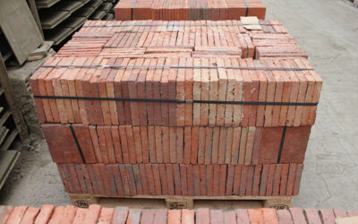 Fliesen und Platten aus gebranntem Lehm