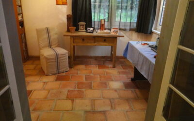 Terracotta Boden Wohnzimmer