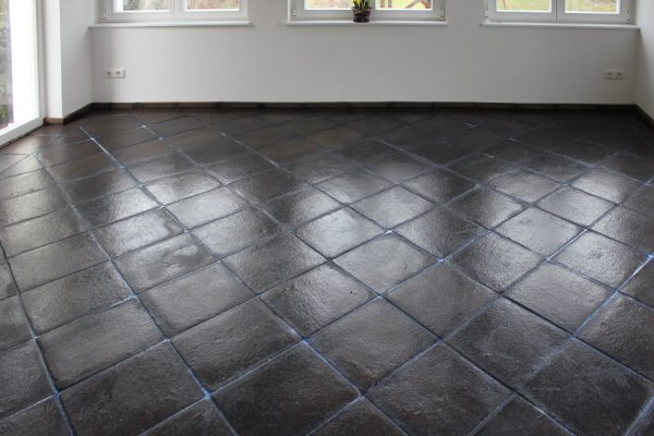 Bodenfliesen glänzend schwarz