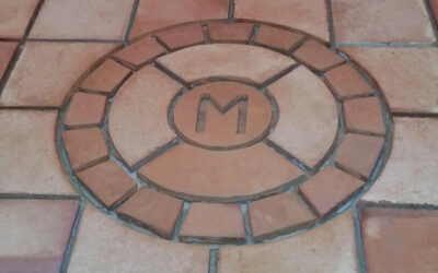 Baukeramik Bodenfliesen mit Intarsien