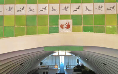 handgemaltes Dekor "Flug des Kranichs"