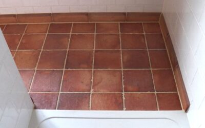 Lehmfliesen im Bad Fliesen Terracotta Fliesen Naturstein Cottofliesen Feinsteinfliesen