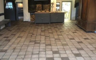 antike graue Bodenfliesen