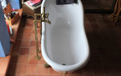 Badfliesen aus Terracotta Fliesen Terracotta Fliesen Naturstein