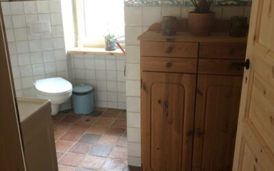 Wandfliesen gebrochenes weiß