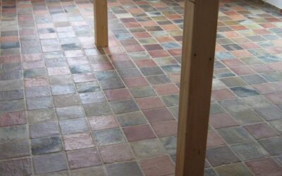 Wohnzimmerfliesen bunt, Naturstein